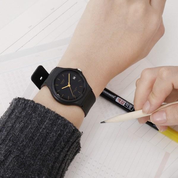 Casio Common College Scholastic Ability Test Studentarmbåndsur + batteribyttebillettpakke