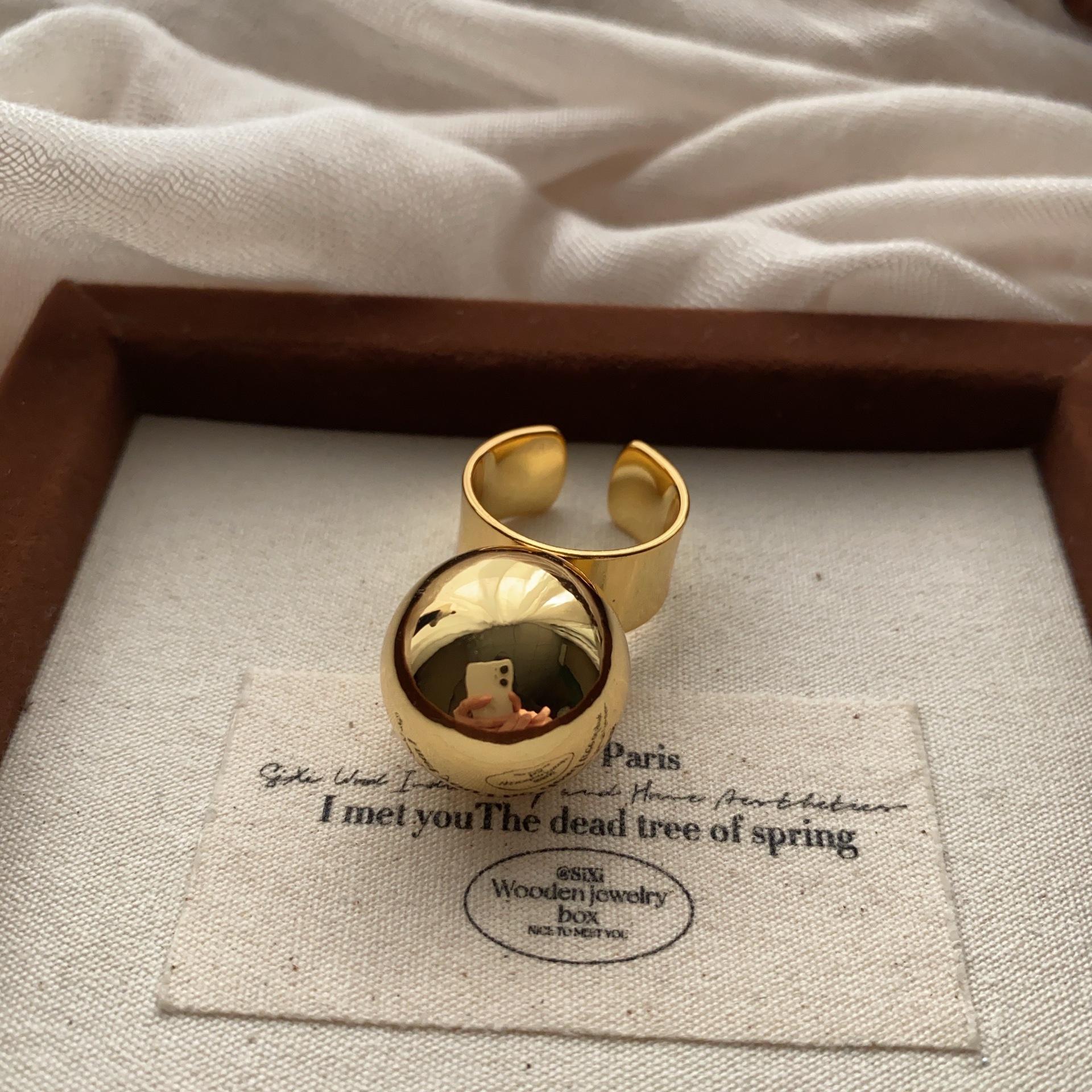 

Metal Love Ring Open Ring Adjustable Ring Niche Design, Fashionable Temperament, Simple Personality, Index Ring Versatile