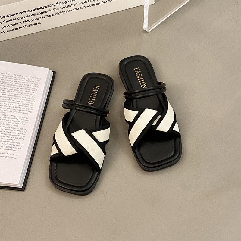 

Flat-bottomed cool slippers women wear new fashion beach shoes in summer 40 бежевый