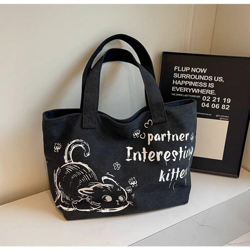 

Hong Kong Counter Large Capacity Canvas Bag Women 2025 New Commuter All-Match Shoulder Bag Large Capacity Tote Bag Black send a few badges