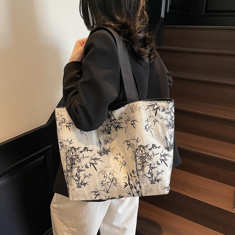 Handbag Bag New Embroidered Versatile Shoulder Bag Large Capacity Commuter Tote Bag