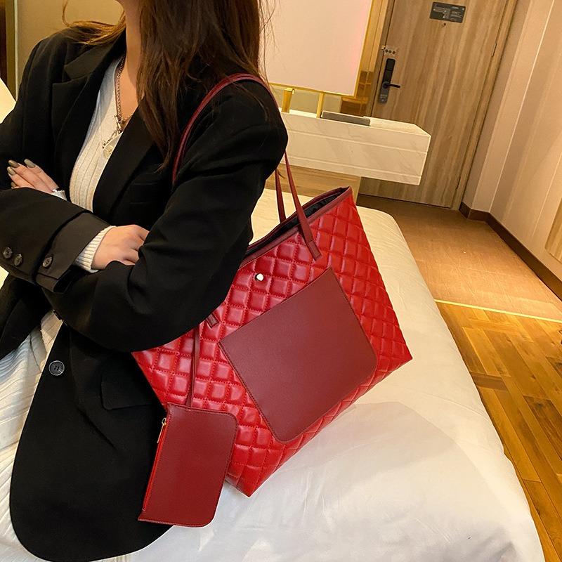 Large Bag Women's New Embroidered Rhombus Oblique Span Bag Fashionable Large-capacity Shoulder Handbag Tote Bag