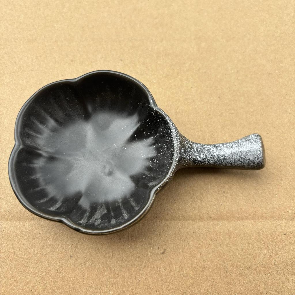 Ceramic Ink Butterfly Multifunctional Pen Rest and Ink Holder - Easy to Clean Water Dish Inkstone for Scholars and Beginners.