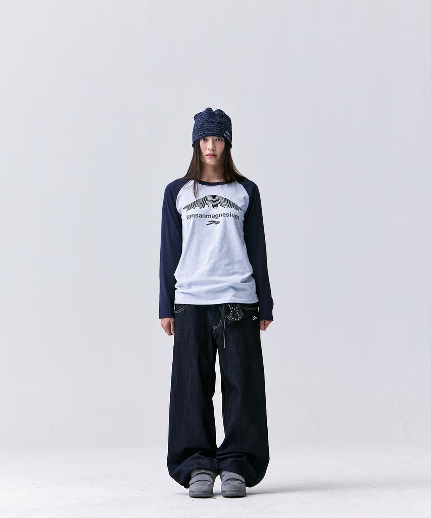 TANSANMAGNESIUM Raglan Pixel Mountain Long Sleeve (Sky Blue)