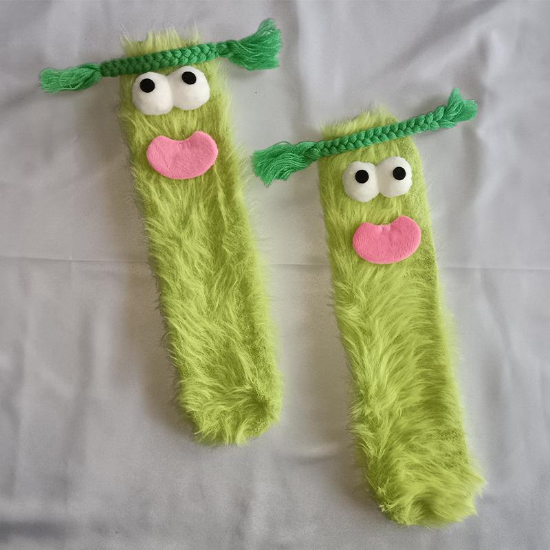 A pair of ugly cute funny socks women's medium tube socks autumn and winter floor sleeping socks coral fleece home hair fluffy c