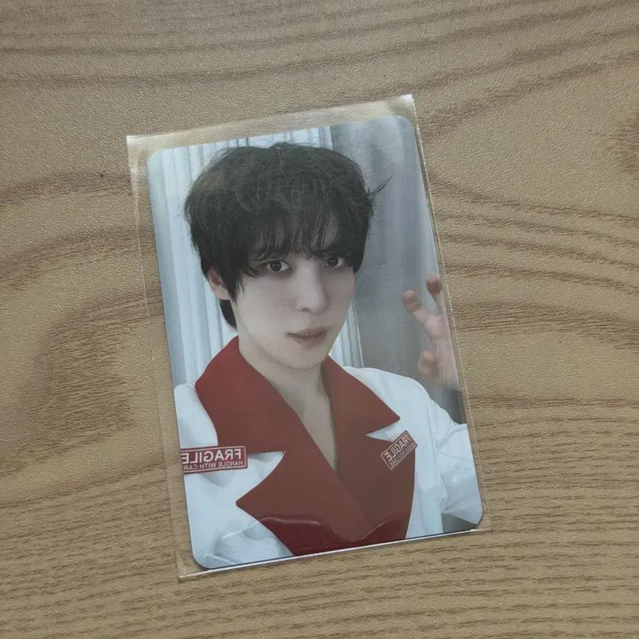 Atz Ateez Aniteez 50,000 Won Trading Card Yunho
