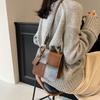 Popular niche design splicing portable small square bag new fashionable contrasting color shoulder messenger bag