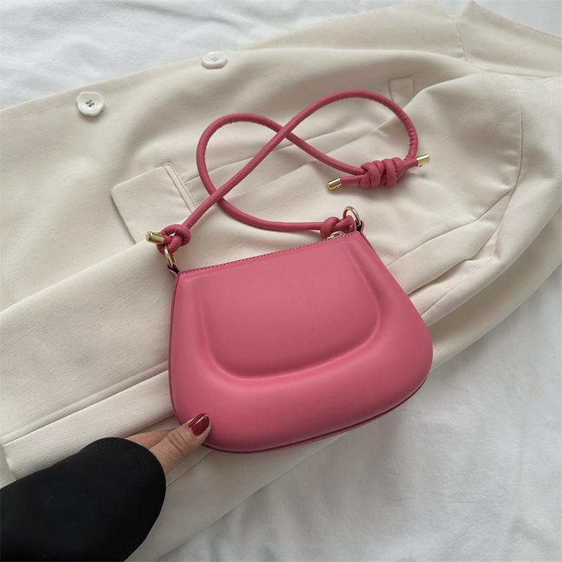 Bag women's summer new fashion women's shoulder bag simple underarm bag casual saddle bag women's bag