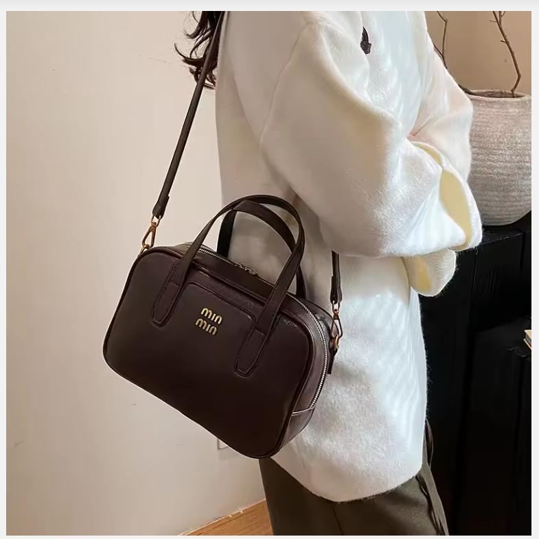 2025 New Fashion Versatile Large Capacity Pillow Bag Ladies Handbag Shoulder Bag Crossbody Bag Stylish And Practical
