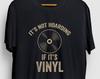 Vinyl Hoarding Vinyl Schallplatten T-Shirt, Schallplatten Geschenk, Schallplatten Liebhaber Geschenk, Old School Plattenspieler Unisex T-Shirt