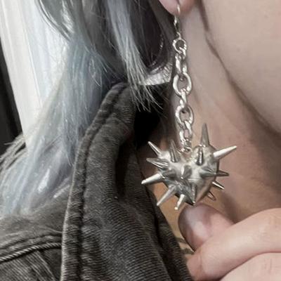 Gothic Stachelige Herz Quasten Hängeohrringe für Frauen Y2K Punk Dornen Stacheliges Herz Hängeohrringe Grunge Emo Schmuck