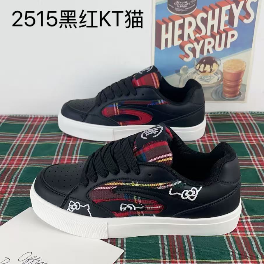 

Новые клубничные пудровые парусиновые туфли в университетском стиле с буквенным принтом на подошве, женские нишевые универсальные кеды, милые всасывающие повседневные туфли 44