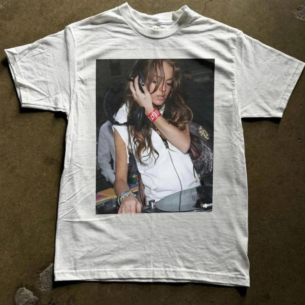 DJ Girl Cool Graphic T‑Shirt, Unisex Y2K Grunge Emo Streetwear Tee
