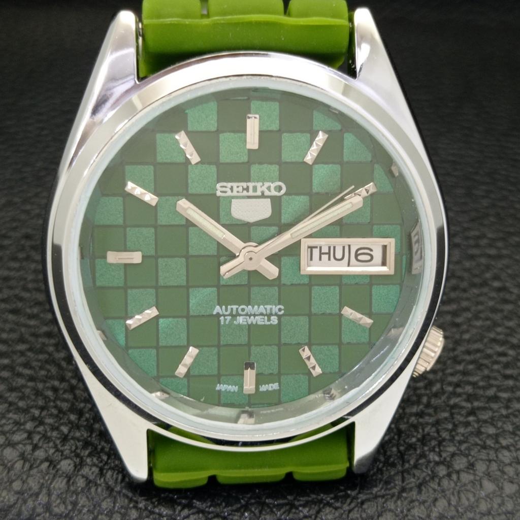 REFURBISHED AUTOMATIC SEIKO 5 MENS WATCH JAPAN MADE GREEN DIAL CUSTOM A440113-2 QV90-a440113
