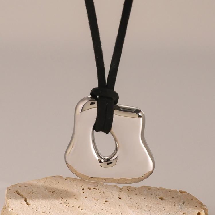 Stainless Steel Waterproof Irregular Geometric Metal Wax Rope Necklace Accessory Fashionable Jewelry for Daily Wear