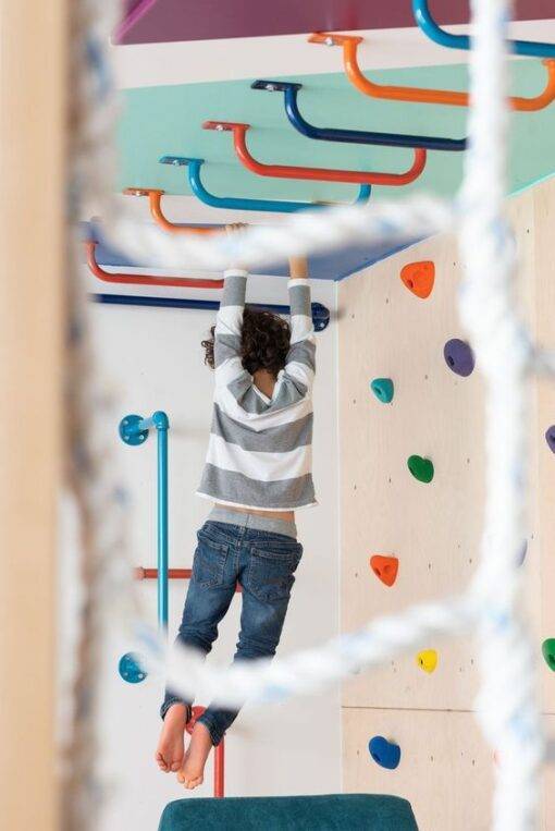 Ceiling pull up bar 20x60 cm white