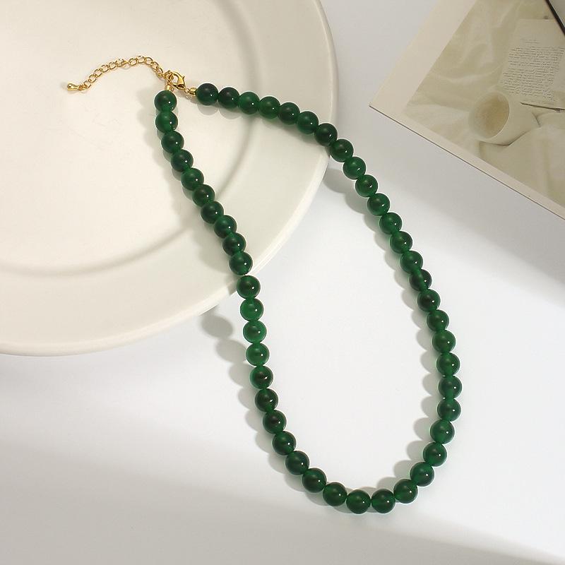 Elegant Green Agate Layered Necklace: High-End Ethnic Design with Chalcedony Beads, New Chinese Fashion Style