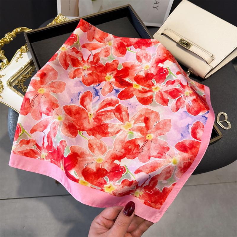 Luxury New Design Satin Print Scarf Women Scarves Bandana Hijab Neckerchief Shawl Kerchief Hair Band Foulard Lady