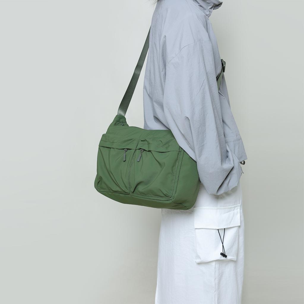 Nylon Messenger Bag, Men'S And Women'S Shoulder Messenger Bag, Neutral Dual-Purpose Satchel, Lightweight Anti-Splashing Large-Capacity Outdoor Bag