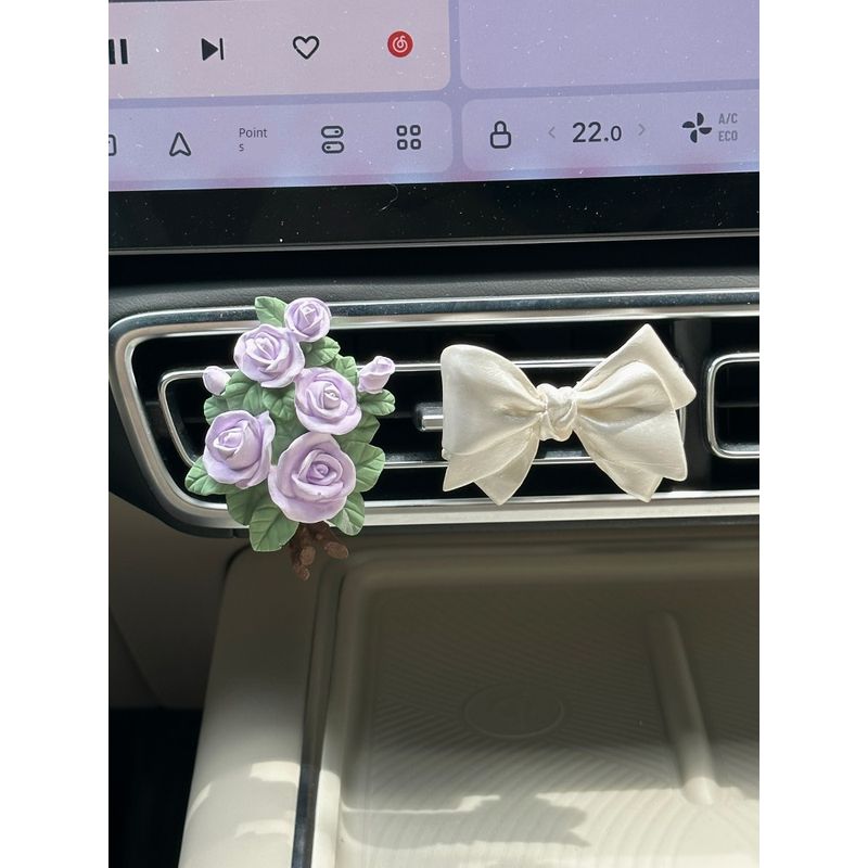 Car Air Freshener Rose Diffuser Stone, Elegant Floral Car Vent Decoration Pendant, Light Fragrance Gift with a High-End Feel