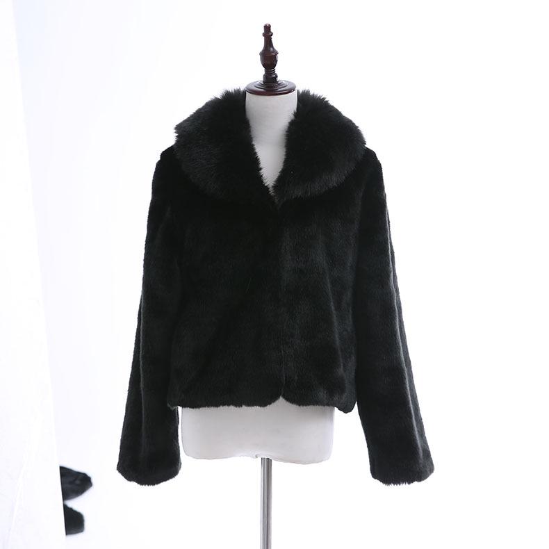 Youthful Mink Fur Coat: Short Style with Fur Collar, European & American Fashion, Women's Warm Outerwear.