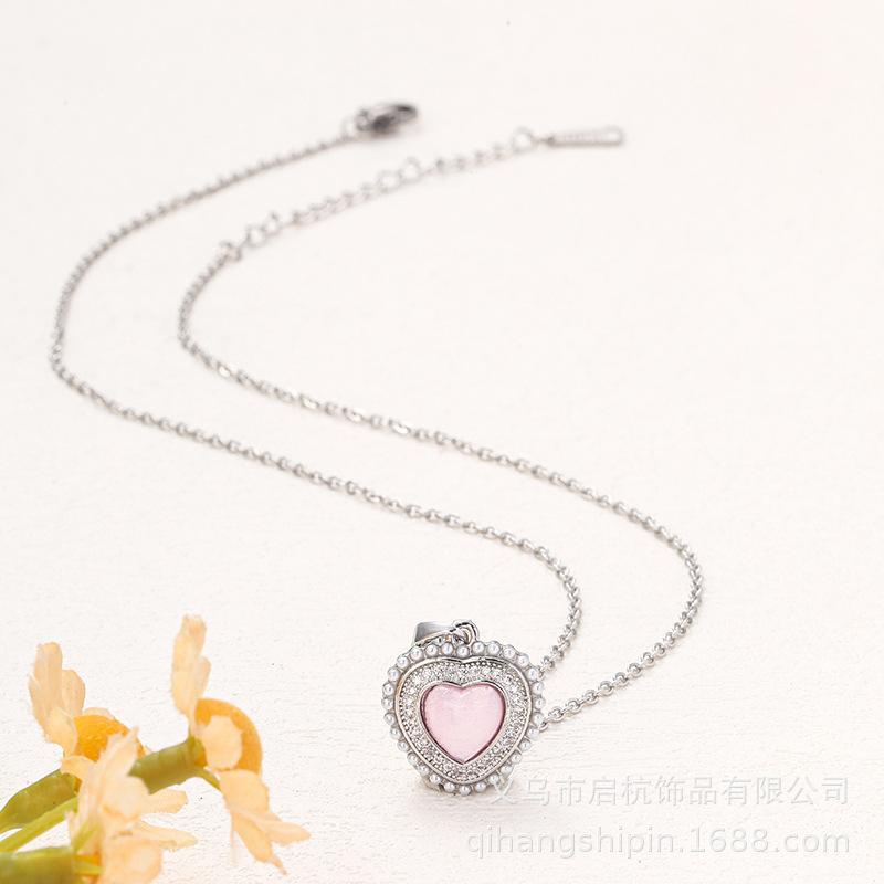 Love Necklace Women'S Light Luxury Design Small Fresh And Sweet Heart Pendant