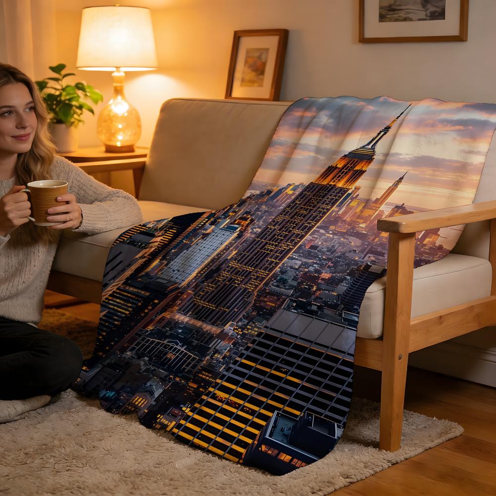 Throw High-Density Short Plush Blanket For Sofa Nap Air-Conditioned Room Soft Skin-Friendly Empire State Building