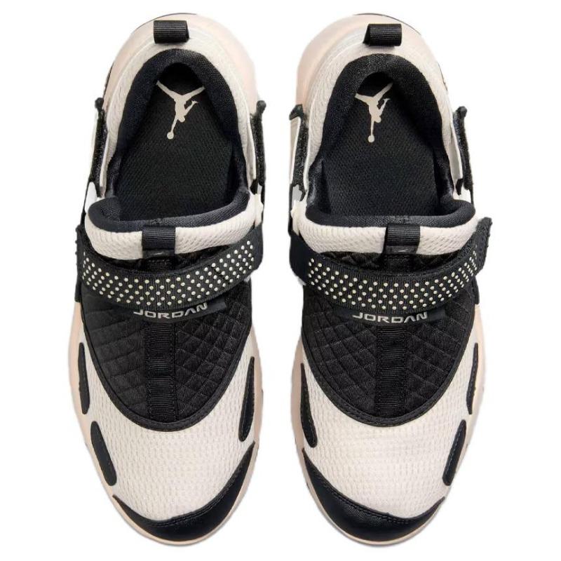 Air Jordan Trunner LX HQ2164-102