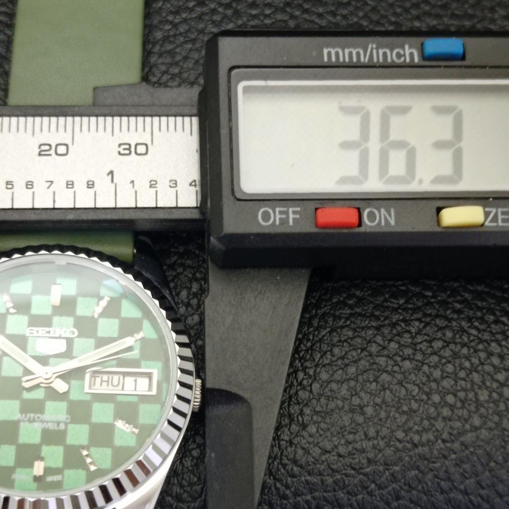 REFURBISHED JAPAN MADE SEIKO 5 AUTOMATIC MENS WATCH GREEN DIAL CUSTOM a440022-2 QV90-a440022