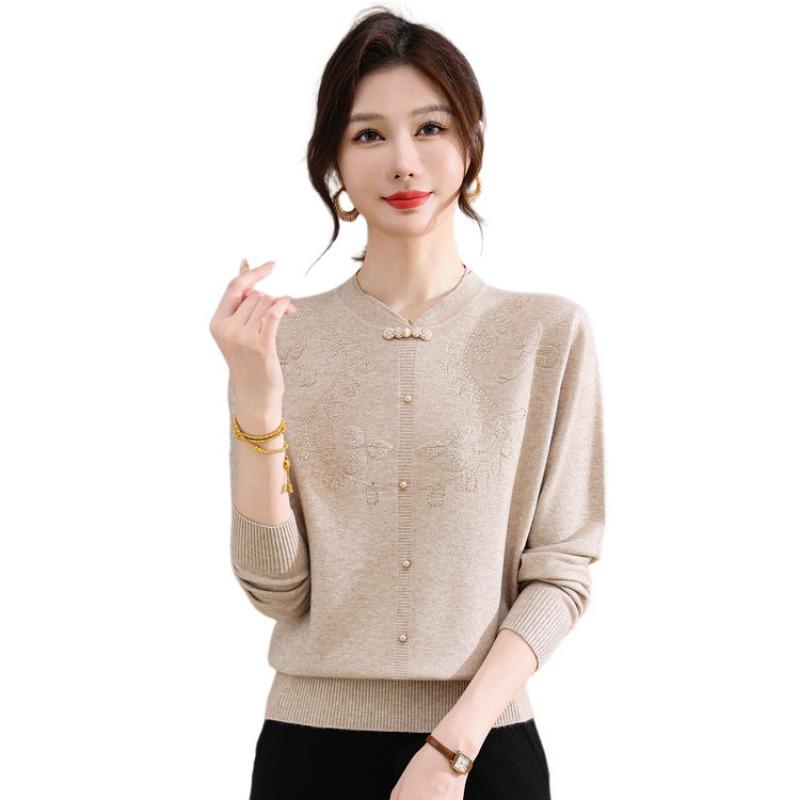 Middle-aged and old women's clothing spring and autumn temperament sweater new mother autumn knitted sweater fashion bottoming shirt