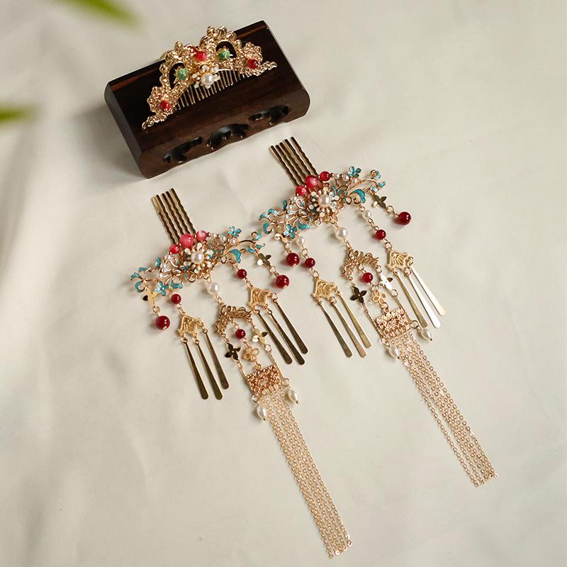 Tang Dynasty Gold Hair Accessories Set: Hanfu Retro Headdress with Hairpins, Forks, and Combs.