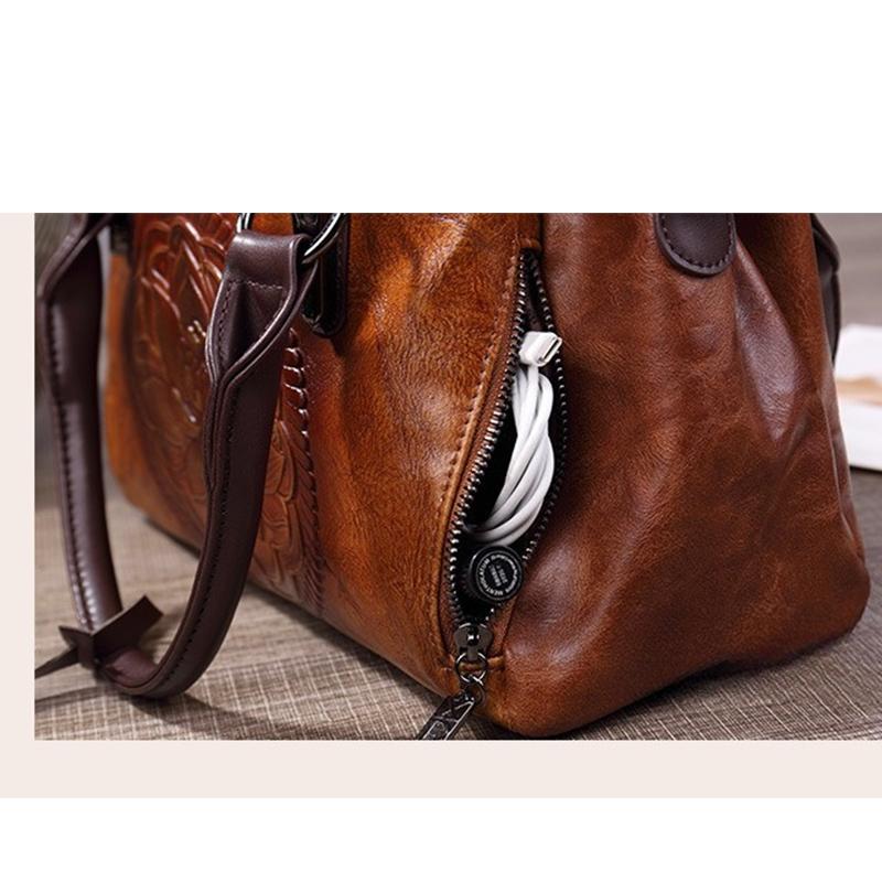 Vintage Chinese Style Shoulder Crossbody Bags for Women Embossing Print Tote Bags Large Capacity Multi-Pocket Soft Handbags