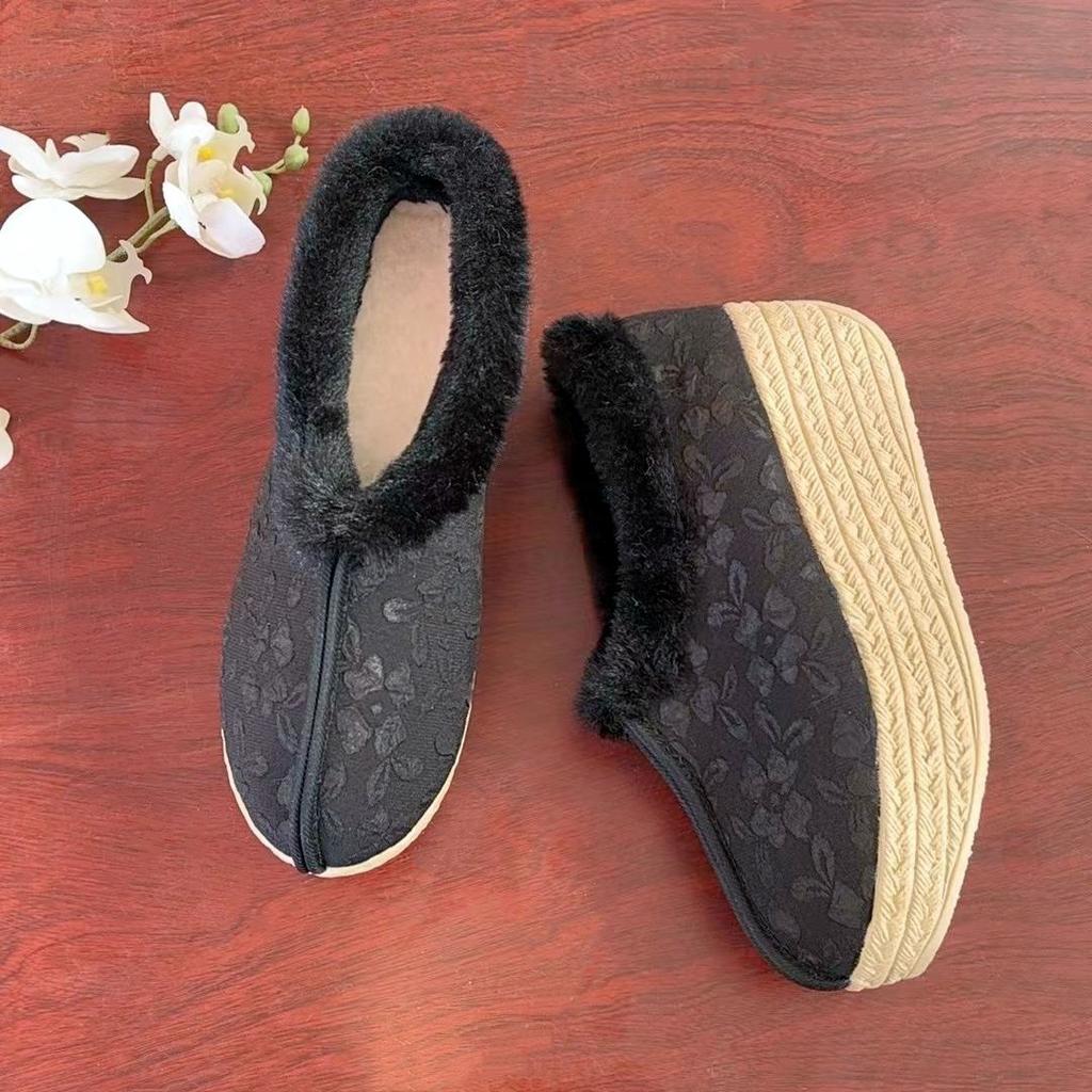 Retro Shoes for Women Hanfu Shoes New Lightweight Thick Soled Ethnic Cloth Shoes Women's Versatile Embroidered Women's Shoe