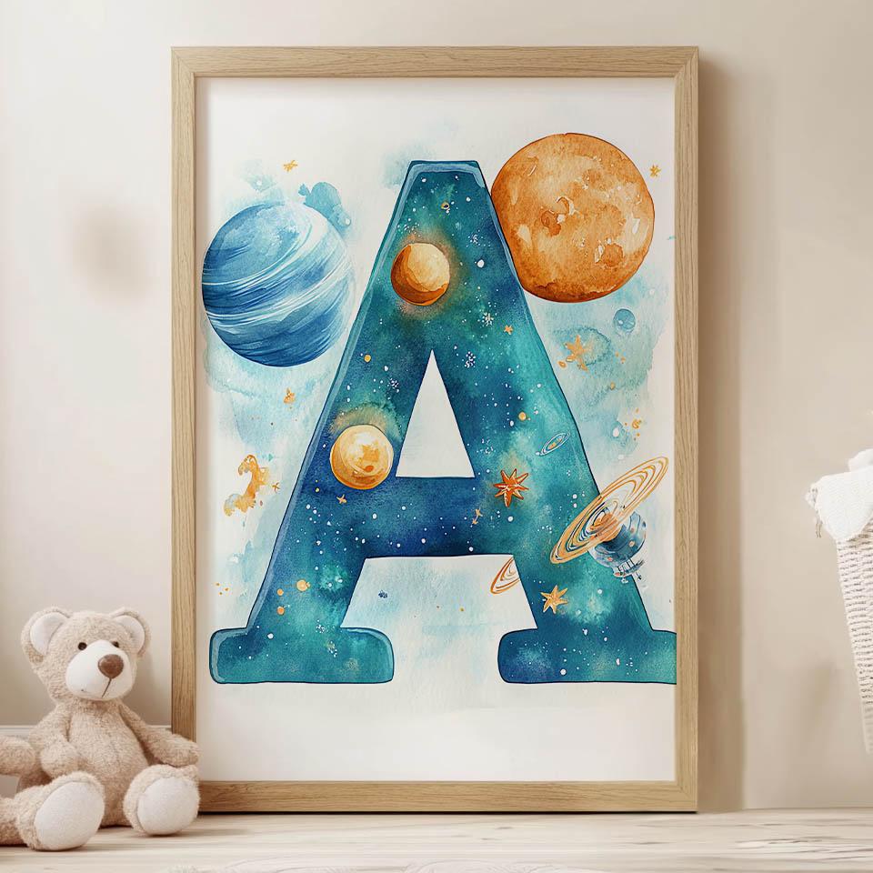 Plakat "A" W Kosmosie Plakat "A" W Kosmosie, 30X40 Cm, Rama Aluminiowa Złota, Papier Matowy 230 Gsm