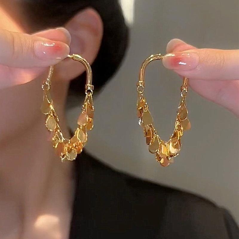 2026 New Classic Elegant Imitation Pearl Pendant Women s Crystal Long Tassel Exquisite Pendant Earrings Fashion Wedding Jewelry
