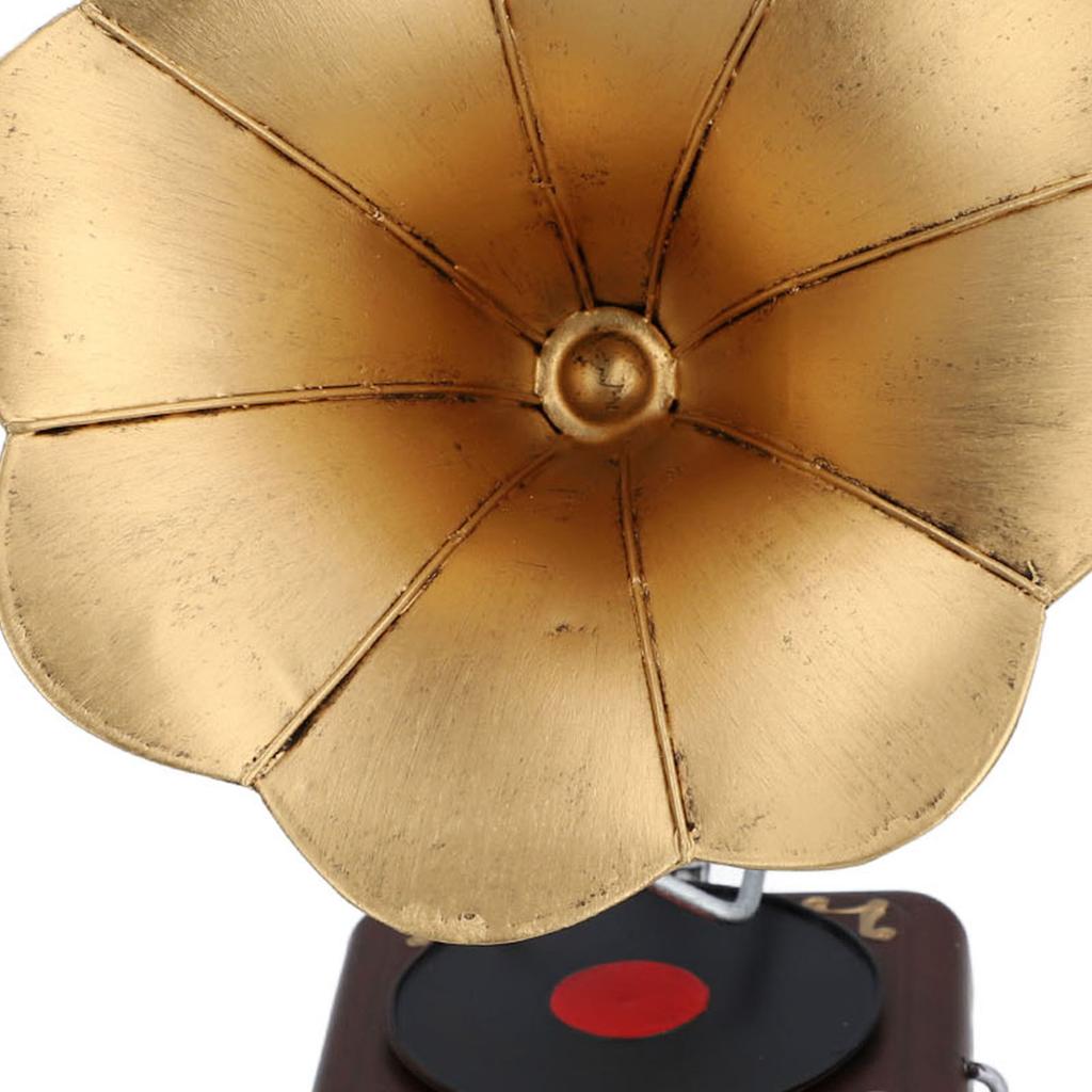 Phonograph im Vintage-Stil Europäische Ornamente Grammophon Dekoration Eisen Schallplattenspieler Modell Handwerk für Zuhause