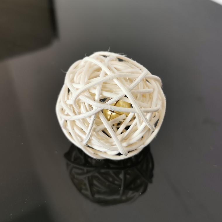 Rattan Cat Toy Bell Ball - Scratch-Resistant, Bite-Resistant, Self-Entertainment Teasing Stick for Cats.