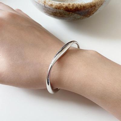 Retro S925 Irregular Open Cuff Bracelet: Niche Fashion Streamlined Bangle for Women