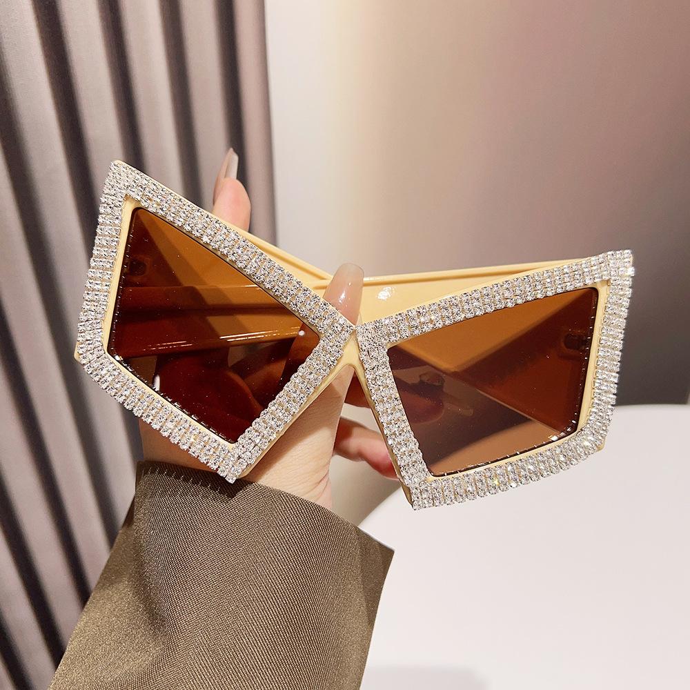 Vintage Sexy Ladies Oversized Diamond Cat Eye Sunglasses Women For Female Luxury Brand Designer Popular Trendy Sun Glasses Uv400