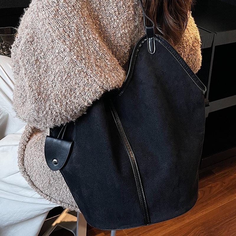 Retro Lazy Wind Underarm Bag Women's Autumn New Fashion Commuter Tote Bag Large Capacity Mother and Child Shoulder Bag