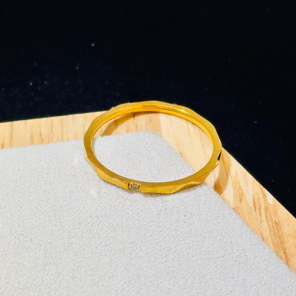 Minimalism Fashion Gold Color Zircon Plain Circle Finger Rings for Men Women Daily Wear Stainless Steel Jewelry Accessories Gift