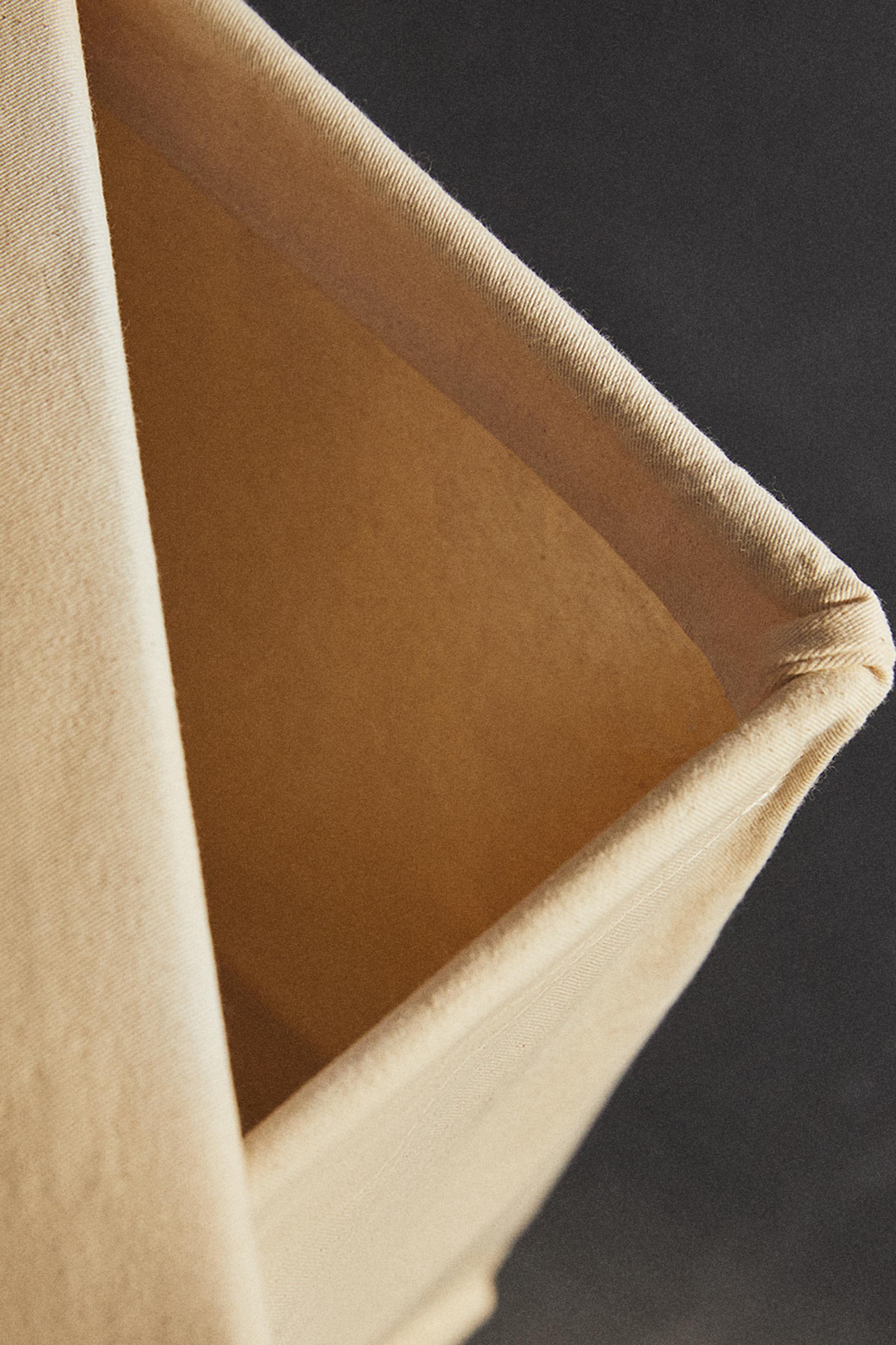 

КОРЗИНА ДЛЯ БЕЛЬЯ НА КОЛЕСАХ