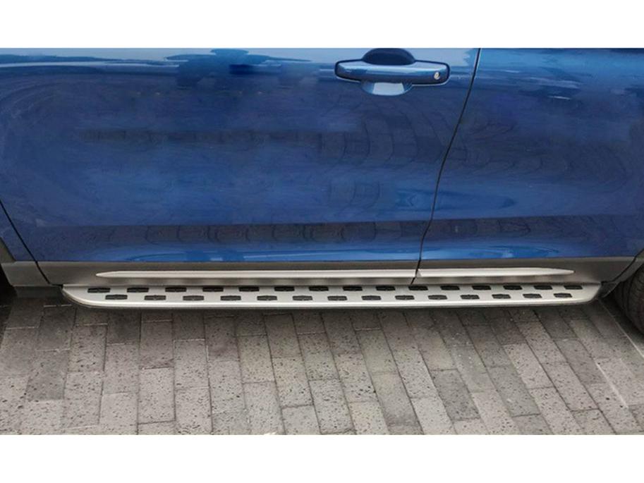 Lincoln Aviator Side Steps & Corsair Running Boards: Stainless Steel Panels for Custom Modifications