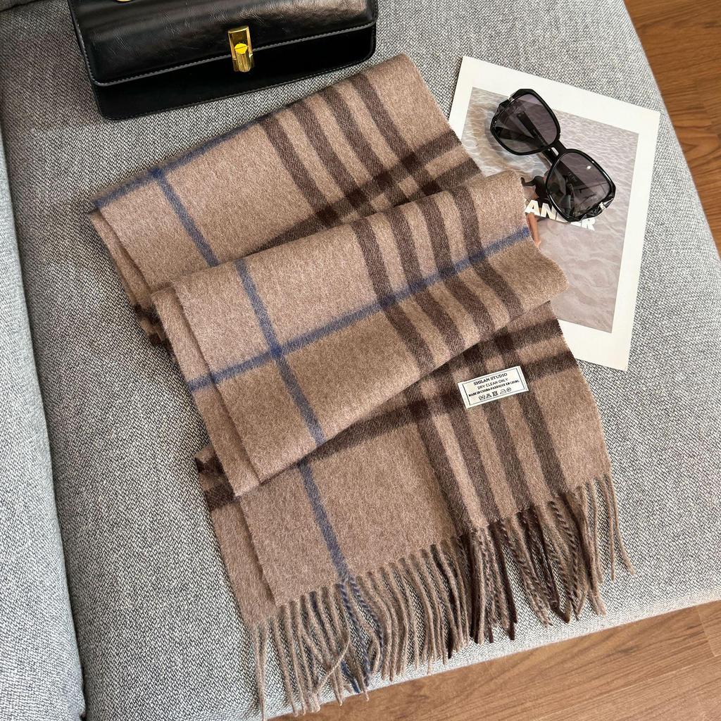 2025 Unisex 100% Wool Scarf: Versatile and Warm for Autumn & Winter