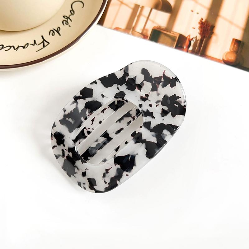 Sponky do vlasů pro husté vlasy Ploché spony na drápy Silné uchopení Ohebné zuby Pohodlný zakřivený design pro všechny textury vlasů