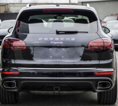 Porsche Cayenne II Moldura Cromada Portón Trasero 21