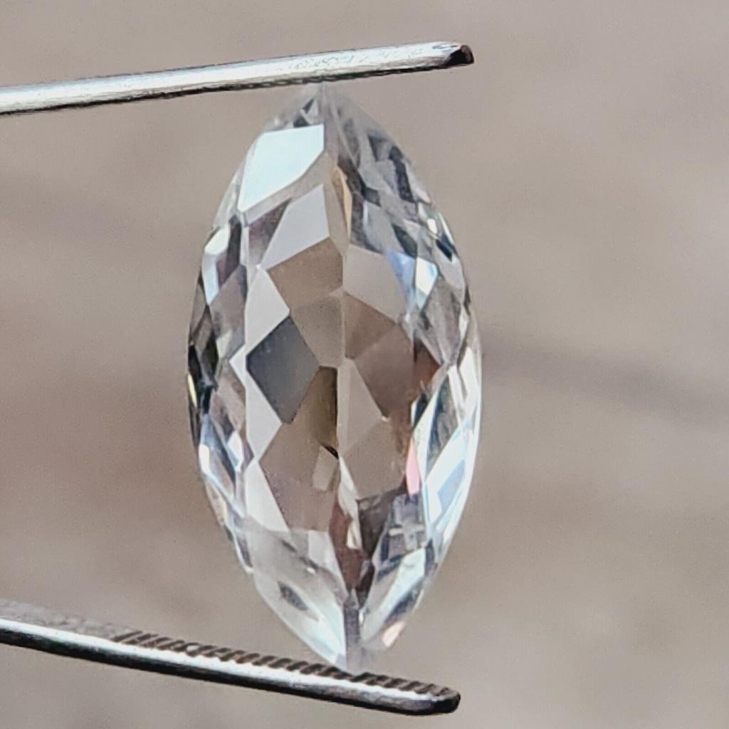 CERTIFIED 27 Ct Natural Ceylon White Sapphire Marquise Shape Loose Gemstone