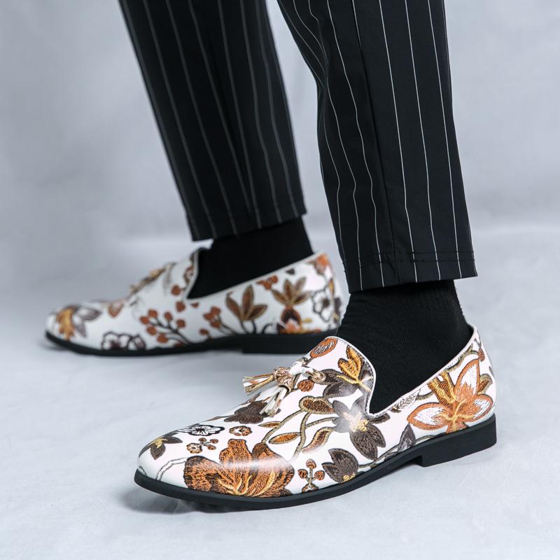 Design Tassels Mens Dress Shoes Big Size 46 Fashion Printed Wedding Party Shoes Men Slip-on Leather Shoes For Men Flat Loafers
