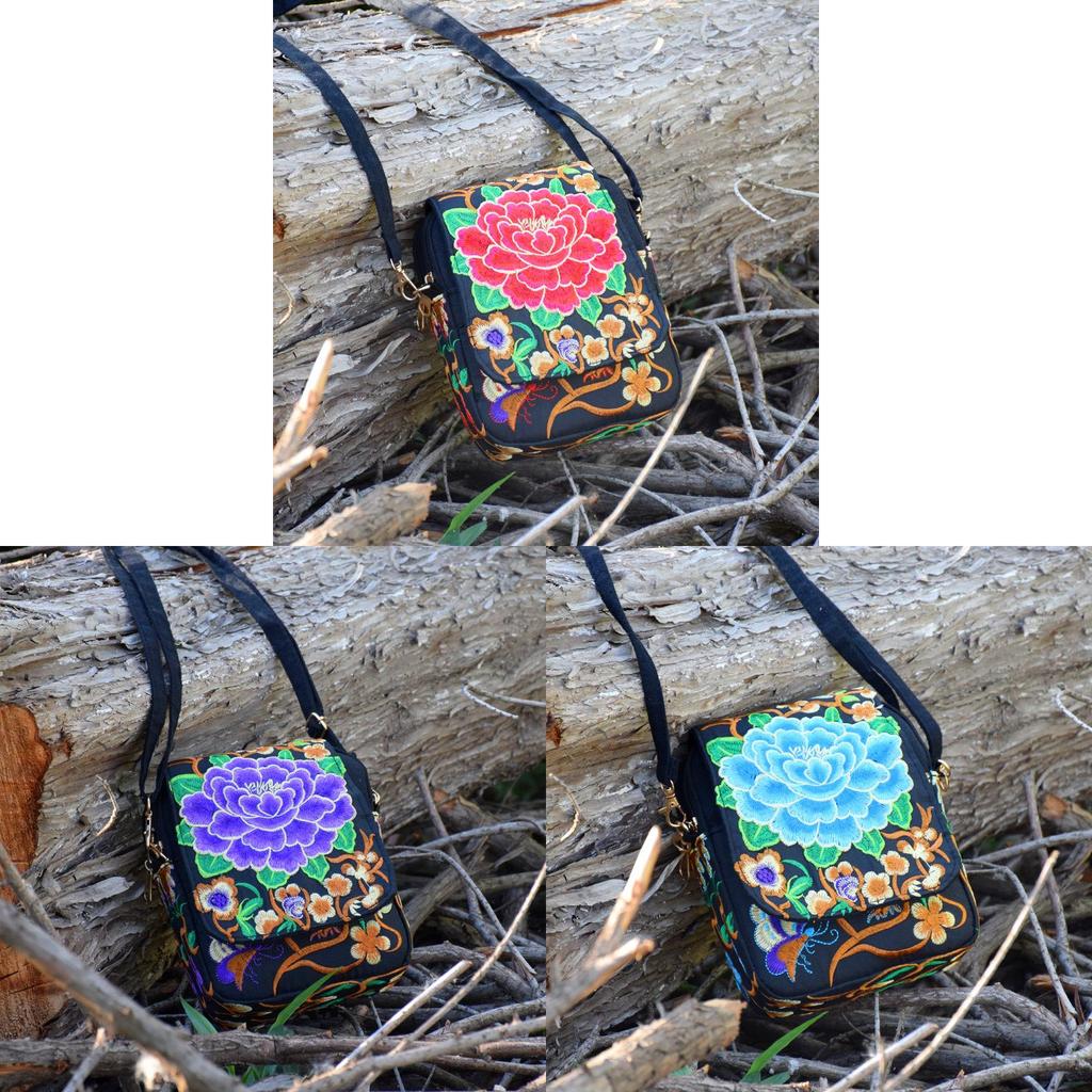Yunnan Ethnic Embroidered Canvas Small Crossbody Bag With Multiple Pockets For Daily Use
