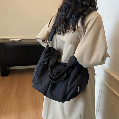Large Capacity Bag Women's Autumn and Winter New Shoulder Bag Messenger Bag Leisure Commuter Tote Bag Tide
